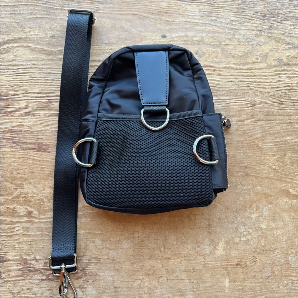 Bagnet City Sling Black Bag - Picture 9 of 13